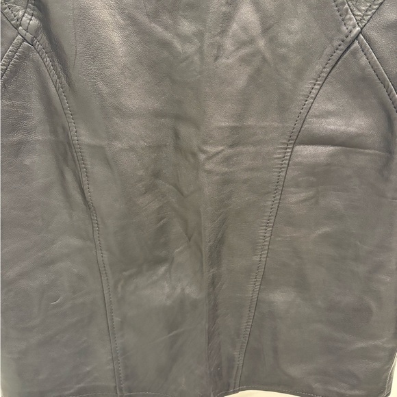 Vintage Soft Black Leather Skirt Size 8 - Picture 6 of 16